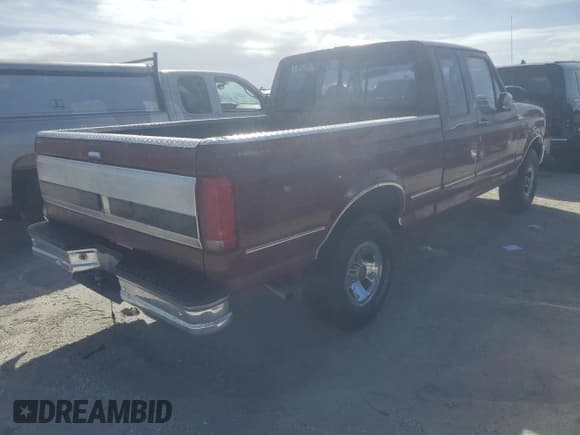✅ 1992 Ford F-150 • VIN: 1FTEX14H2NKA55620 • Lot: 76487124. Listed on Copart with 182,781 mi. Free auction sales archive from the USA and detailed vehicle history report at DreamBid. Image 3.