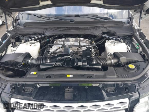 ✅ 2017 Land Rover Range Rover Sport HSE • VIN: SALWR2FV7HA130564 • Lot: 43698860. Wystawiony na IAAI z przebiegiem 101 356 mil. Bezpłatny archiwum sprzedaży aukcyjnych z USA i szczegółowy raport historii pojazdu na DreamBid. Zdjęcie 10.