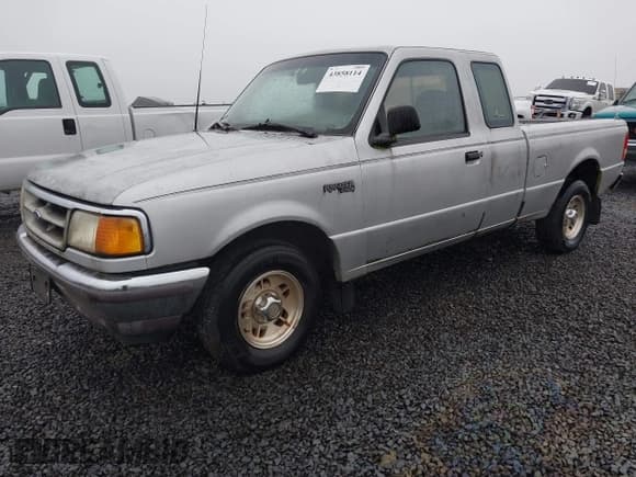 ✅ 1996 Ford Ranger XL • VIN: 1FTCR14A8TPA18897 • Lot: 43858114. Listed on IAAI with 280,564 mi. Free auction sales archive from the USA and detailed vehicle history report at DreamBid. Image 2.