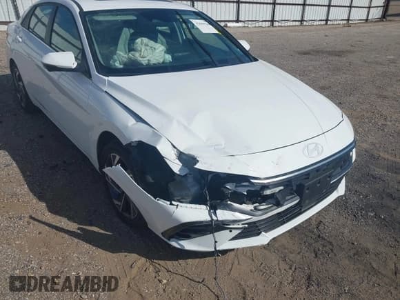 ✅ 2024 Hyundai Elantra Limited • VIN: KMHLP4DG9RU836303 • Лот: 43699266. Опубликован ранее на IAAI с пробегом 35 657 миль. Бесплатный доступ к архиву аукционных продаж из США и подробный отчёт об истории автомобиля на DreamBid. Изображение 6.