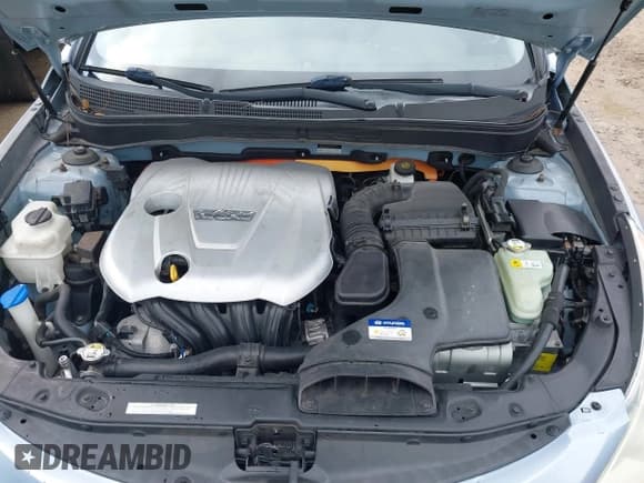 ✅ 2012 Hyundai Sonata Hybrid • VIN: KMHEC4A45CA028134 • Lot: 41626932. Listed on IAAI with 111,322 mi. Free auction sales archive from the USA and detailed vehicle history report at DreamBid. Image 10.