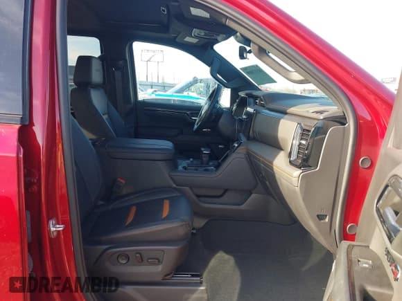 ✅ 2024 GMC Sierra 1500 AT4 • VIN: 3GTUUEEL5RG163404 • Лот: 41137809. Опубликован ранее на IAAI с пробегом 12 201 миль. Бесплатный доступ к архиву аукционных продаж из США и подробный отчёт об истории автомобиля на DreamBid. Изображение 5.