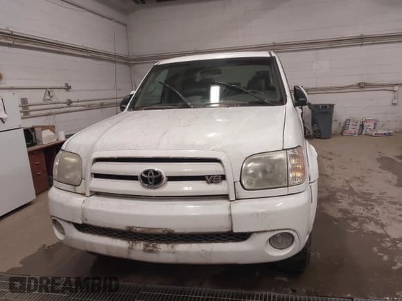 ✅ 2006 Toyota Tundra Limited • VIN: 5TBDT48146S525123 • Lot: 43803235. Listed on IAAI with 170,103 mi. Free auction sales archive from the USA and detailed vehicle history report at DreamBid. Image 12.