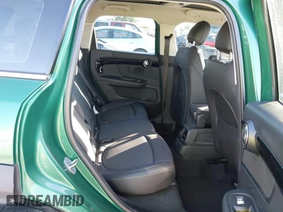 ✅ 2022 MINI Countryman Cooper S • VIN: WMZ53BR0XN3N99569 • Lot: 43674164. Listed on IAAI with 53,784 mi. Free auction sales archive from the USA and detailed vehicle history report at DreamBid. Image 8.