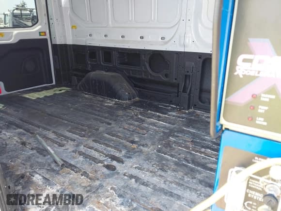 ✅ 2020 Ford Transit Cargo • VIN: 1FTBR1C88LKA05087 • Лот: 42974139. Опубликован ранее на IAAI с пробегом Не указан. Бесплатный доступ к архиву аукционных продаж из США и подробный отчёт об истории автомобиля на DreamBid. Изображение 8.