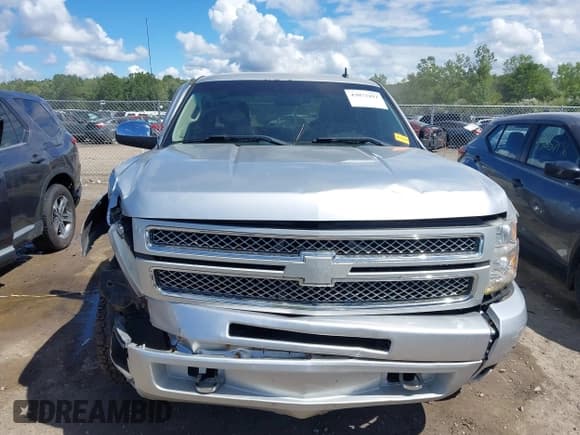 ✅ 2013 Chevrolet Silverado 1500 LTZ • VIN: 3GCPKTE70DG352111 • Lot: 43073411. Wystawiony na IAAI z przebiegiem 181 356 mil. Bezpłatny archiwum sprzedaży aukcyjnych z USA i szczegółowy raport historii pojazdu na DreamBid. Zdjęcie 12.