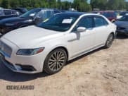 ✅ 2019 Lincoln Continental Select • VIN: 1LN6L9TK7K5601877 • Лот: 42522302. Опубликован ранее на IAAI с пробегом 39 834 миль. Бесплатный доступ к архиву аукционных продаж из США и подробный отчёт об истории автомобиля на DreamBid. Изображение 20.