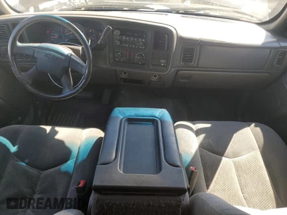 ✅ 2004 Chevrolet Silverado 1500 LS • VIN: 2GCEC19T041239803 • Лот: 69861504. Опубликован ранее на Copart с пробегом 227 535 миль. Бесплатный доступ к архиву аукционных продаж из США и подробный отчёт об истории автомобиля на DreamBid. Изображение 8.