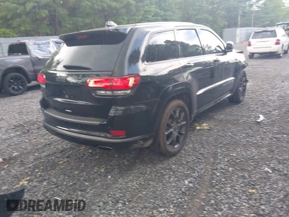 ✅ 2020 Jeep Grand Cherokee Overland • VIN: 1C4RJFCGXLC177237 • Lot: 42626486. Listed on IAAI with 39,629 mi. Free auction sales archive from the USA and detailed vehicle history report at DreamBid. Image 4.