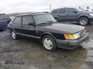 ✅ 1992 Saab 900 • VIN: YS3AL35L2N2015376 • Lot: 41187883. Wystawiony na IAAI z przebiegiem 363 861 mil. Bezpłatny archiwum sprzedaży aukcyjnych z USA i szczegółowy raport historii pojazdu na DreamBid. Zdjęcie 1.