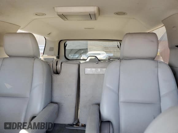 ✅ 2013 Chevrolet Suburban LTZ • VIN: 1GNSCKE08DR105799 • Lot: 93057155. Wystawiony na Copart z przebiegiem 257 010 mil. Bezpłatny archiwum sprzedaży aukcyjnych z USA i szczegółowy raport historii pojazdu na DreamBid. Zdjęcie 10.