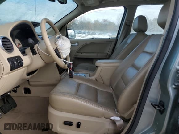 ✅ 2005 Ford Freestyle Limited • VIN: 1FMZK06165GA61803 • Лот: 92081505. Опубликован ранее на Copart с пробегом 34 050 миль. Бесплатный доступ к архиву аукционных продаж из США и подробный отчёт об истории автомобиля на DreamBid. Изображение 7.