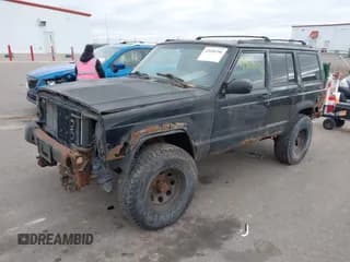 ✅ 1998 Jeep Cherokee Sport • VIN: 1J4FJ68S6WL175516 • Lot: 43640786. Wystawiony na IAAI z przebiegiem 186 550 mil. Bezpłatny archiwum sprzedaży aukcyjnych z USA i szczegółowy raport historii pojazdu na DreamBid. Zdjęcie 2.