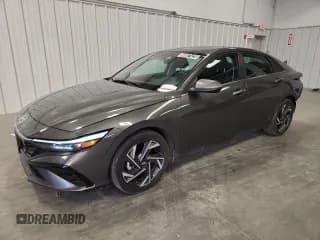 ✅ 2025 Hyundai Elantra SEL Convenience • VIN: KMHLS4DG8SU024009 • Lot: 90807425. Listed on Copart with 9,698 mi. Free auction sales archive from the USA and detailed vehicle history report at DreamBid. Image 1.