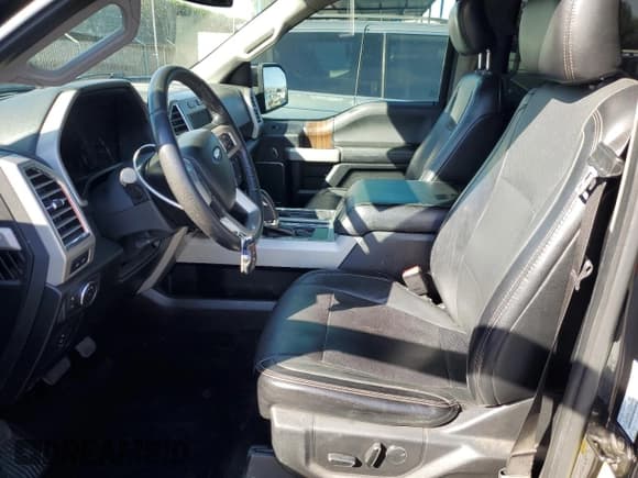 ✅ 2016 Ford F-150 Lariat • VIN: 1FTEW1CG3GKG02067 • Лот: 91206295. Опубликован ранее на Copart с пробегом 118 534 миль. Бесплатный доступ к архиву аукционных продаж из США и подробный отчёт об истории автомобиля на DreamBid. Изображение 7.