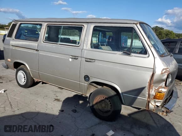 ✅ 1985 Volkswagen Vanagon • VIN: WV2YB0259FH031183 • Лот: 84936065. Опубликован ранее на Copart с пробегом 149 471 миль. Бесплатный доступ к архиву аукционных продаж из США и подробный отчёт об истории автомобиля на DreamBid. Изображение 4.