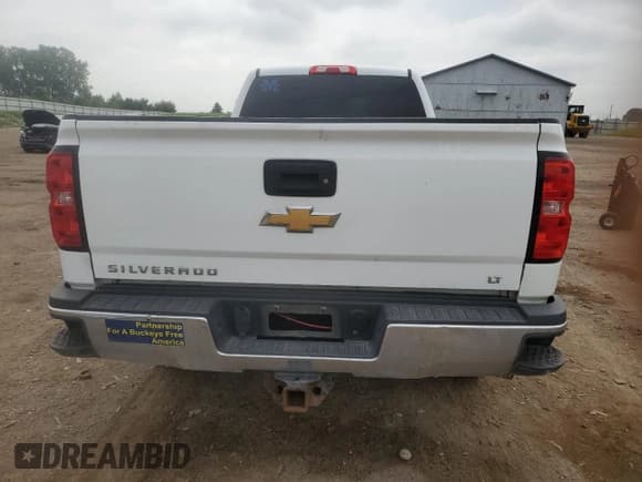 ✅ 2017 Chevrolet Silverado 2500HD LT • VIN: 1GC1KVEY8HF123256 • Lot: 61423985. Wystawiony na Copart z przebiegiem 227 215 mil. Bezpłatny archiwum sprzedaży aukcyjnych z USA i szczegółowy raport historii pojazdu na DreamBid. Zdjęcie 6.