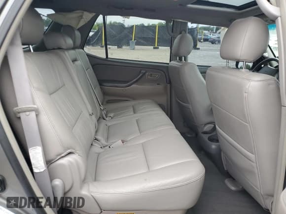 ✅ 2007 Toyota Sequoia SR5 • VIN: 5TDBT44A67S290973 • Lot: 64806945. Wystawiony na Copart z przebiegiem 131 796 mil. Bezpłatny archiwum sprzedaży aukcyjnych z USA i szczegółowy raport historii pojazdu na DreamBid. Zdjęcie 10.