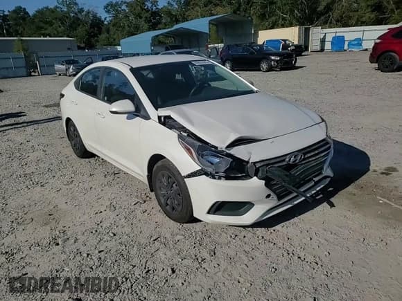 ✅ 2018 Hyundai Accent SE • VIN: 3KPC24A33JE031193 • Lot: 89633985. Wystawiony na Copart z przebiegiem 121 213 mil. Bezpłatny archiwum sprzedaży aukcyjnych z USA i szczegółowy raport historii pojazdu na DreamBid. Zdjęcie 13.