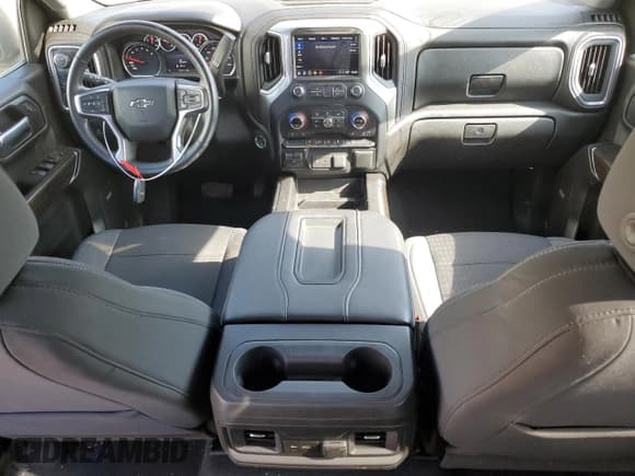 ✅ 2021 Chevrolet Silverado 1500 RST • VIN: 1GCUYEED0MZ145902 • Lot: 64752174. Wystawiony na Copart z przebiegiem 56 633 mil. Bezpłatny archiwum sprzedaży aukcyjnych z USA i szczegółowy raport historii pojazdu na DreamBid. Zdjęcie 8.