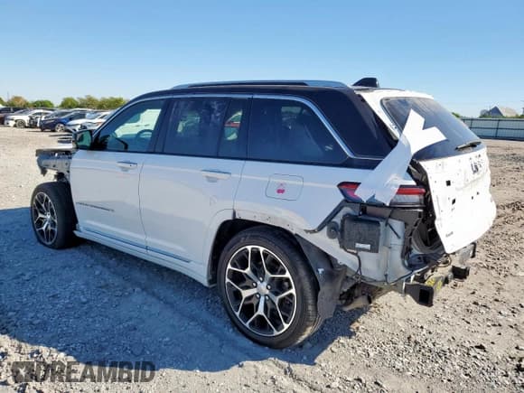 ✅ 2022 Jeep Grand Cherokee Summit • VIN: 1C4RJHEG6N8635421 • Лот: 90994835. Опубликован ранее на Copart с пробегом 47 754 миль. Бесплатный доступ к архиву аукционных продаж из США и подробный отчёт об истории автомобиля на DreamBid. Изображение 2.