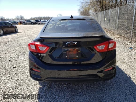 ✅ 2018 Chevrolet Cruze LT • VIN: 1G1BE5SM4J7148838 • Lot: 48045203. Listed on Copart with 54,684 mi. Free auction sales archive from the USA and detailed vehicle history report at DreamBid. Image 6.