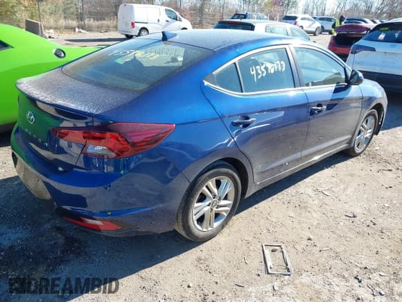 ✅ 2019 Hyundai Elantra SEL • VIN: 5NPD84LF4KH486013 • Lot: 43576173. Listed on IAAI with 104,321 mi. Free auction sales archive from the USA and detailed vehicle history report at DreamBid. Image 4.