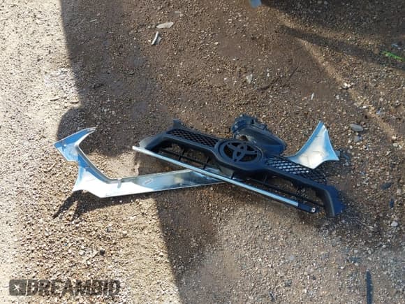 ✅ 2012 Toyota Tacoma • VIN: 5TFUU4EN7CX041416 • Lot: 43563545. Listed on IAAI with 169,539 mi. Free auction sales archive from the USA and detailed vehicle history report at DreamBid. Image 11.