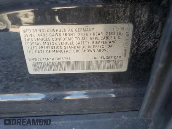 ✅ 2010 Volkswagen Passat Komfort • VIN: WVWJK7AN1AE068796 • Лот: 82408025. Опубликован ранее на Copart с пробегом 175 681 миль. Бесплатный доступ к архиву аукционных продаж из США и подробный отчёт об истории автомобиля на DreamBid. Изображение 12.