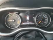 ✅ 2015 Jeep Cherokee Trailhawk • VIN: 1C4PJMBS9FW697689 • Lot: 85923985. Wystawiony na Copart z przebiegiem 166 759 mil. Bezpłatny archiwum sprzedaży aukcyjnych z USA i szczegółowy raport historii pojazdu na DreamBid. Zdjęcie 9.