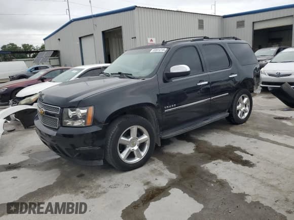 ✅ 2014 Chevrolet Tahoe LTZ • VIN: 1GNSCCE08ER139958 • Лот: 53551215. Опубликован ранее на Copart с пробегом 140 218 миль. Бесплатный доступ к архиву аукционных продаж из США и подробный отчёт об истории автомобиля на DreamBid. Изображение 1.