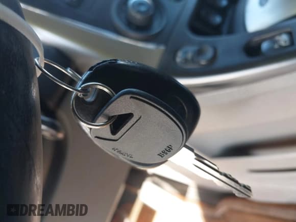 ✅ 2006 Saturn VUE • VIN: 5GZCZ63456S884856 • Лот: 41269511. Опубликован ранее на IAAI с пробегом 247 586 миль. Бесплатный доступ к архиву аукционных продаж из США и подробный отчёт об истории автомобиля на DreamBid. Изображение 11.