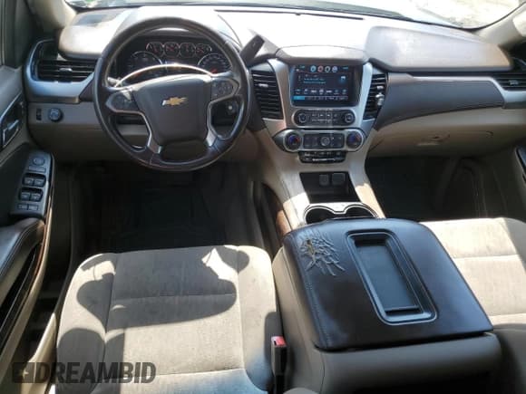 ✅ 2018 Chevrolet Tahoe LS • VIN: 1GNSCAKC2JR339912 • Lot: 69231005. Wystawiony na Copart z przebiegiem 132 231 mil. Bezpłatny archiwum sprzedaży aukcyjnych z USA i szczegółowy raport historii pojazdu na DreamBid. Zdjęcie 8.