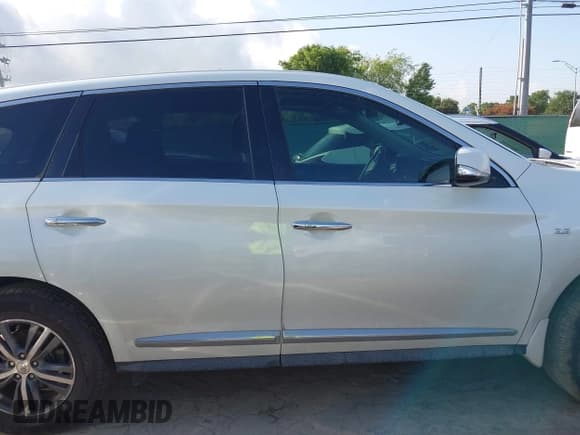 ✅ 2020 Infiniti QX60 Pure • VIN: 5N1DL0MN1LC519135 • Лот: 42565585. Опубликован ранее на IAAI с пробегом 67 133 миль. Бесплатный доступ к архиву аукционных продаж из США и подробный отчёт об истории автомобиля на DreamBid. Изображение 13.
