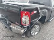 ✅ 2010 GMC Sierra 1500 • VIN: 1GTSCWE01AZ202838 • Lot: 41516702. Wystawiony na IAAI z przebiegiem 173 647 mil. Bezpłatny archiwum sprzedaży aukcyjnych z USA i szczegółowy raport historii pojazdu na DreamBid. Zdjęcie 19.