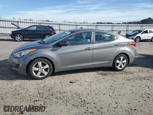 ✅ 2013 Hyundai Elantra GLS • VIN: 5NPDH4AE3DH316299 • Lot: 91269225. Listed on Copart with 112,930 mi. Free auction sales archive from the USA and detailed vehicle history report at DreamBid. Image 1.