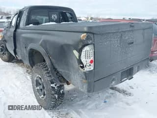 ✅ 2000 Dodge Dakota Sport • VIN: 1B7GG22N5YS524596 • Lot: 41343862. Wystawiony na IAAI z przebiegiem 145 147 mil. Bezpłatny archiwum sprzedaży aukcyjnych z USA i szczegółowy raport historii pojazdu na DreamBid. Zdjęcie 3.