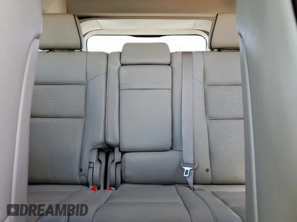 ✅ 2019 Jeep Grand Cherokee Overland • VIN: 1C4RJFCG8KC638790 • Lot: 69381215. Listed on Copart with 49,150 mi. Free auction sales archive from the USA and detailed vehicle history report at DreamBid. Image 10.