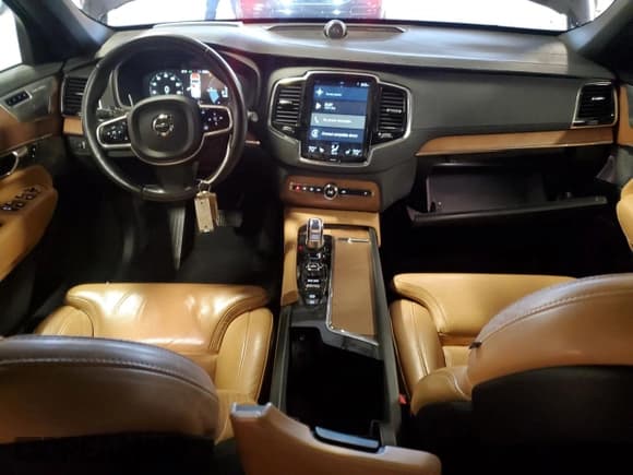 ✅ 2016 Volvo XC90 T8 Inscription • VIN: YV4BC0PL4G1066245 • Лот: 88280805. Опубликован ранее на Copart с пробегом 70 099 миль. Бесплатный доступ к архиву аукционных продаж из США и подробный отчёт об истории автомобиля на DreamBid. Изображение 8.