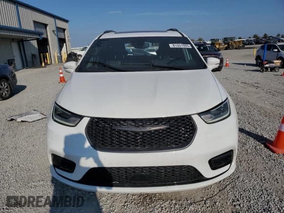 ✅ 2022 Chrysler Pacifica Limited • VIN: 2C4RC1GG6NR126352 • Лот: 81331595. Опубликован ранее на Copart с пробегом 79 341 миль. Бесплатный доступ к архиву аукционных продаж из США и подробный отчёт об истории автомобиля на DreamBid. Изображение 5.