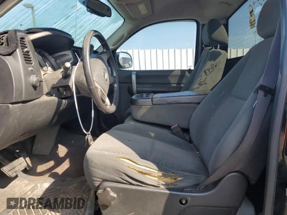 ✅ 2007 Chevrolet Silverado 2500HD 1LT • VIN: 1GCHK24K67E574006 • Lot: 63186733. Wystawiony na Copart z przebiegiem Nie podano. Bezpłatny archiwum sprzedaży aukcyjnych z USA i szczegółowy raport historii pojazdu na DreamBid. Zdjęcie 7.