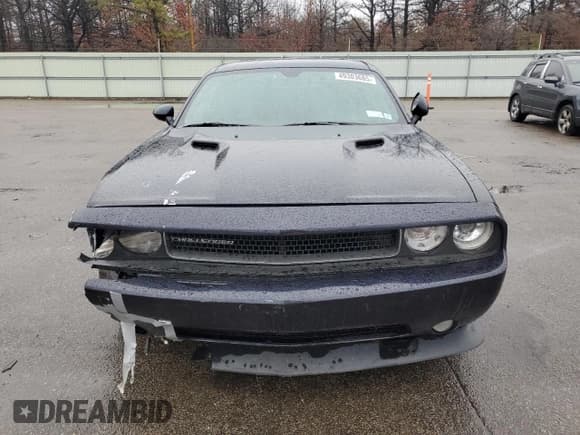 ✅ 2012 Dodge Challenger SXT • VIN: 2C3CDYAG9CH224688 • Lot: 49303685. Wystawiony na Copart z przebiegiem Nie podano. Bezpłatny archiwum sprzedaży aukcyjnych z USA i szczegółowy raport historii pojazdu na DreamBid. Zdjęcie 5.