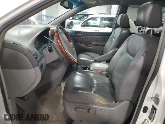 ✅ 2005 Toyota Sienna XLE Limited • VIN: 5TDBA22C45S040594 • Лот: 91653195. Опубликован ранее на Copart с пробегом 311 870 миль. Бесплатный доступ к архиву аукционных продаж из США и подробный отчёт об истории автомобиля на DreamBid. Изображение 7.