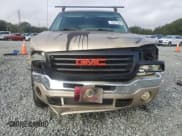✅ 2004 GMC Sierra 2500 SLE • VIN: 1GTGK23U54F191730 • Lot: 72971434. Wystawiony na Copart z przebiegiem Nie podano. Bezpłatny archiwum sprzedaży aukcyjnych z USA i szczegółowy raport historii pojazdu na DreamBid. Zdjęcie 5.