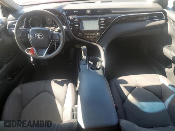 ✅ 2018 Toyota Camry LE • VIN: 4T1B11HK5JU650689 • Lot: 91232645. Listed on Copart with 106,347 mi. Free auction sales archive from the USA and detailed vehicle history report at DreamBid. Image 8.