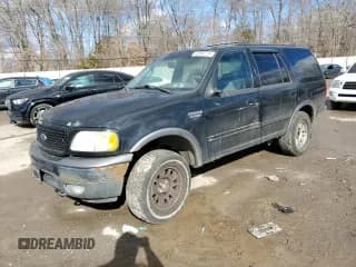 ✅ 2001 Ford Expedition XLT • VIN: 1FMRU16W21LA96383 • Lot: 42085775. Listed on Copart with 110,603 mi. Free auction sales archive from the USA and detailed vehicle history report at DreamBid. Image 1.
