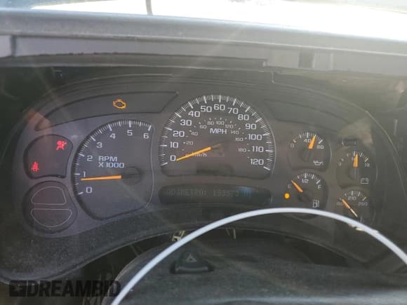 ✅ 2005 Chevrolet Silverado 1500 • VIN: 1GCEC19X75Z165436 • Лот: 84659974. Опубликован ранее на Copart с пробегом 193 573 миль. Бесплатный доступ к архиву аукционных продаж из США и подробный отчёт об истории автомобиля на DreamBid. Изображение 9.