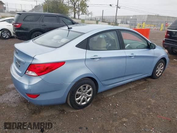 2012 Hyundai Accent GLS с VIN KMHCT4AE0CU153413, выставлен на аукционе IAAI как лот 43393963 с пробегом 146 039 миль миль и . История ставок и продаж доступна на DreamBid. Изображение 4.
