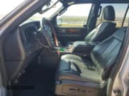 ✅ 2015 Lincoln Navigator • VIN: 5LMJJ3HT9FEJ02435 • Лот: 49394715. Опубликован ранее на Copart с пробегом 117 734 миль. Бесплатный доступ к архиву аукционных продаж из США и подробный отчёт об истории автомобиля на DreamBid. Изображение 7.