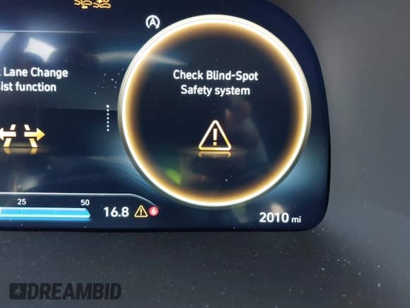 2025 Hyundai Palisade Calligraphy with VIN KM8R74GE7SU849268, listed as a IAAI auction lot 42682110 with 2,010 mi miles and . Bid and sale history available at DreamBid. Image 16.